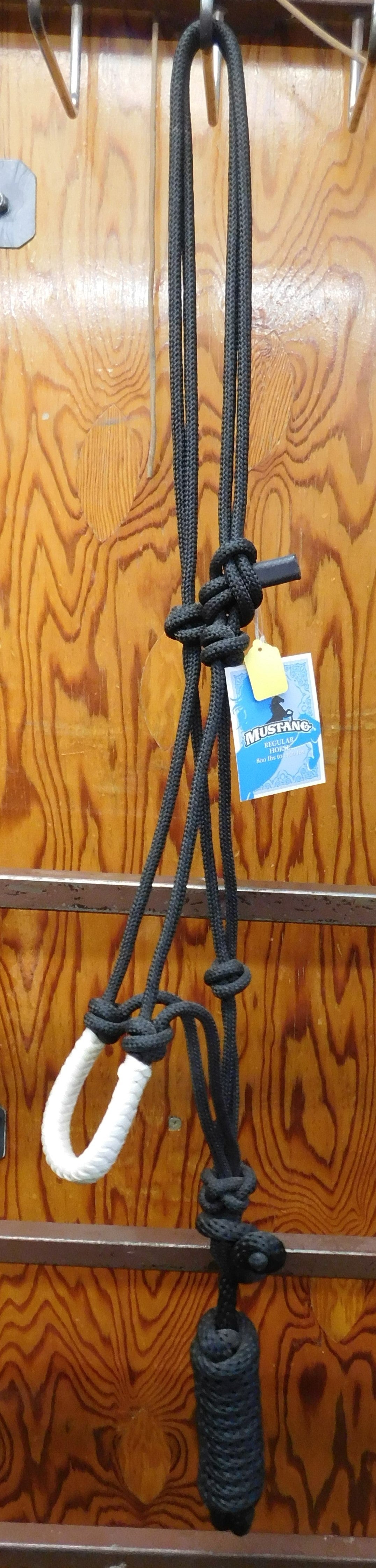 Mustang Solid Nose Rope Halter 8' Lead