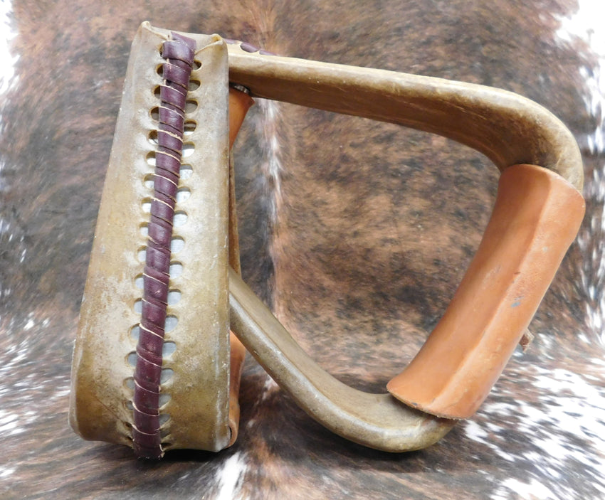 Billy Cook 3" Wide Rawhide Overshoe Stirrup